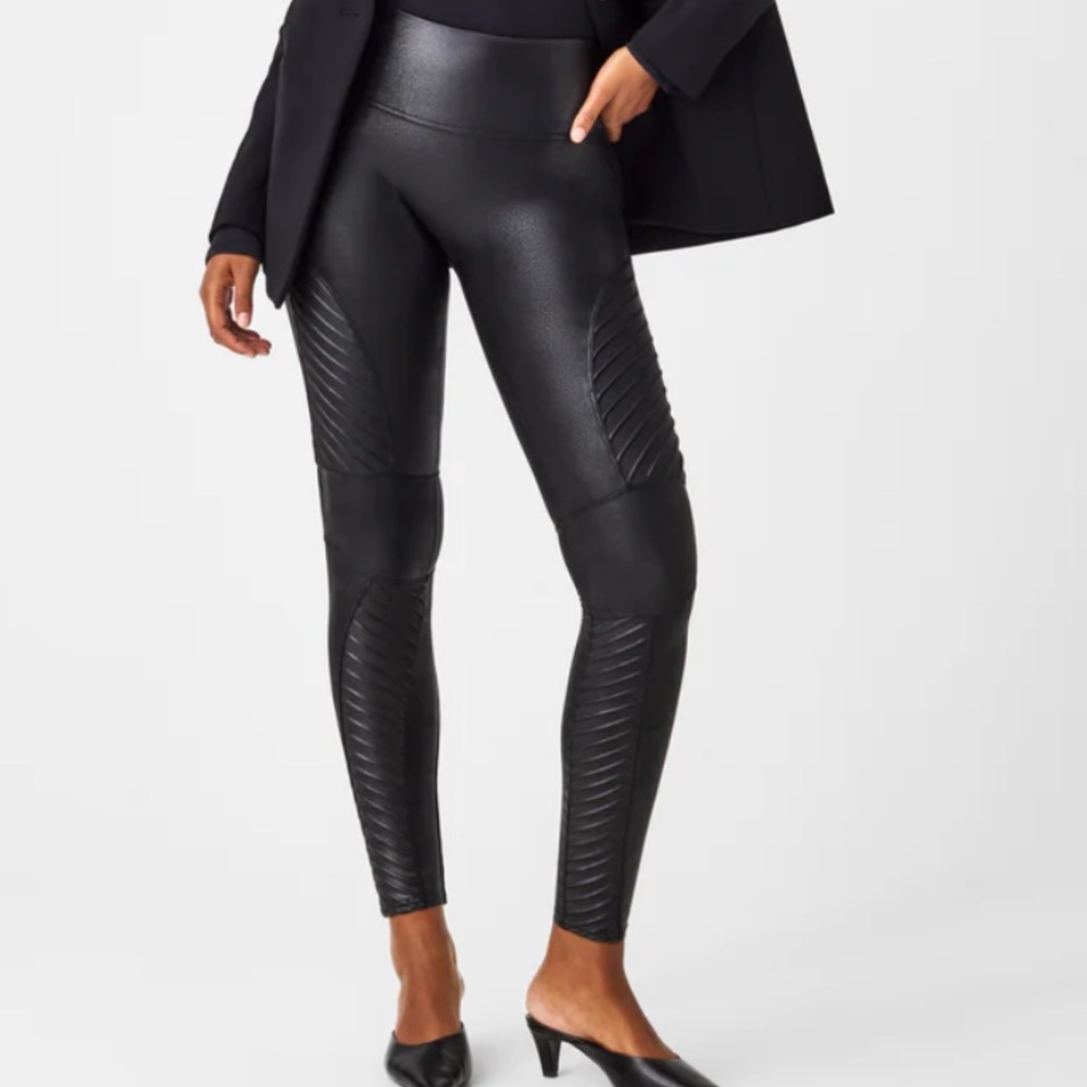 SPANX faux leather moto leggings size Large in black